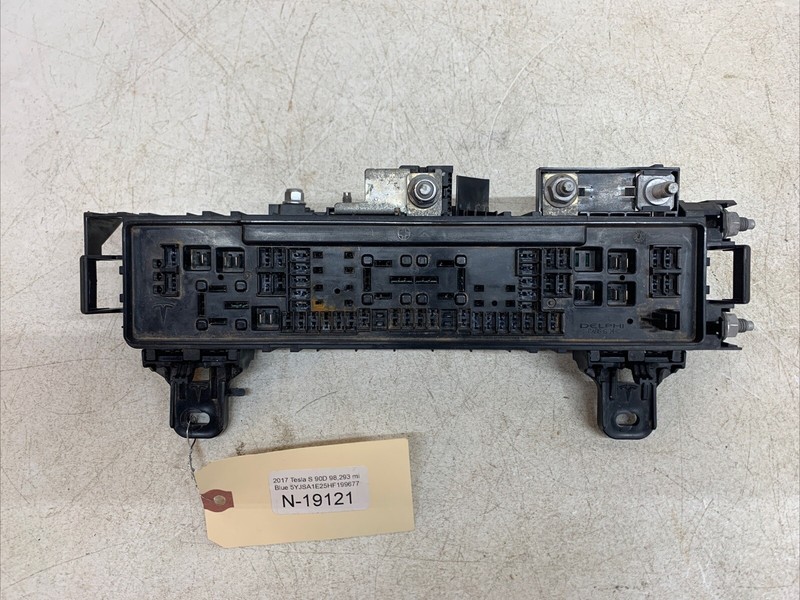 ⚡️16-20 MS Front Engine Bay Underhood Fuse Relay Junction Box Block 19121 B12