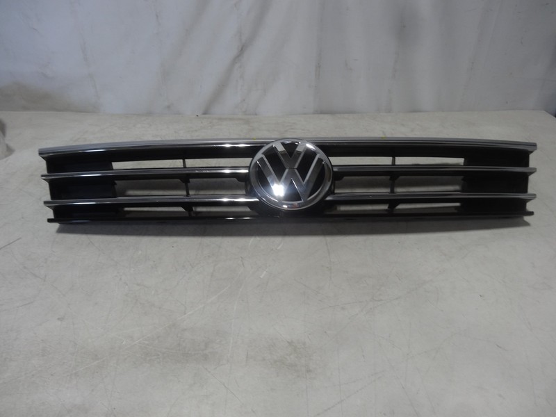 2018-2021 VW Tiguan OEM Front Grille, Part 5NA853653, Used Condition