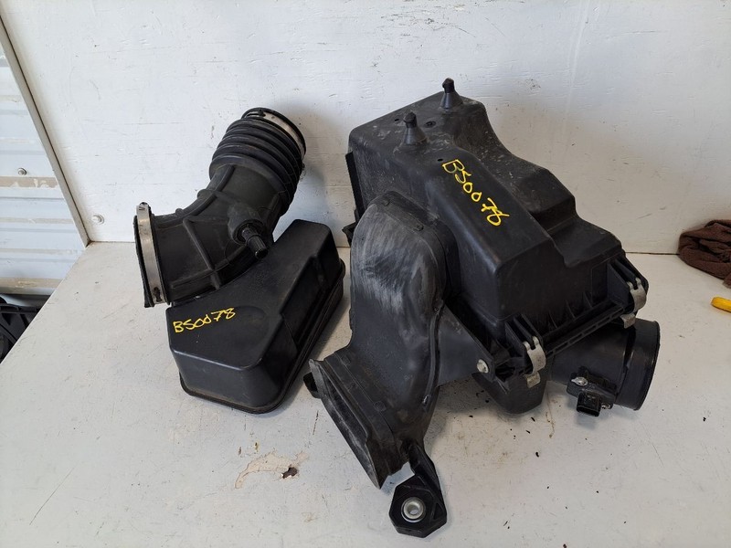 2011-2014 Ford Edge Air Cleaner Intake Box Assembly 3.5L 3.7L OEM