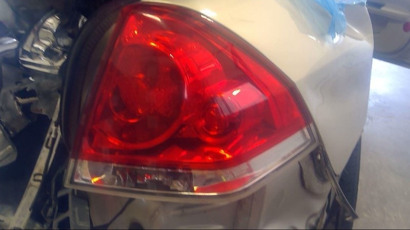 Passenger Tail Light VIN W 4th Digit Limited Fits 06-16 IMPALA 3530477