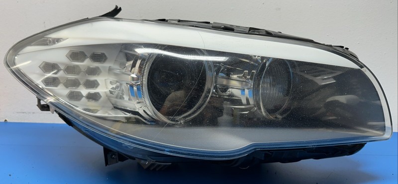 7203256 | 2011 - 2013 BMW 535i 550i M5 HID Xenon Right Headlight RH OEM COMPLETE