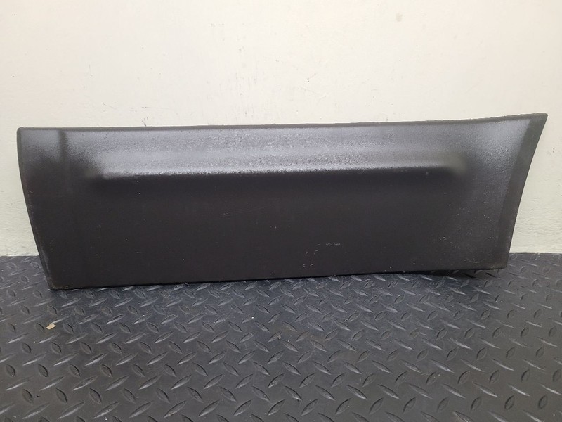 01-07 Ford Escae Rear Left Driver Door Lower Molding OEM YL8Z-78101A05-FAB