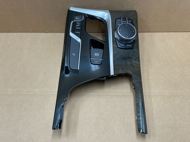 17-19 BMW G30 540i 530i Center Console Shifter Media Switch Trim Panel 1649 OEM