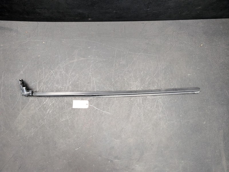 Front Right Door Window Belt Weatherstrip 2021 Dodge Challenger 2015 2016 - 2023