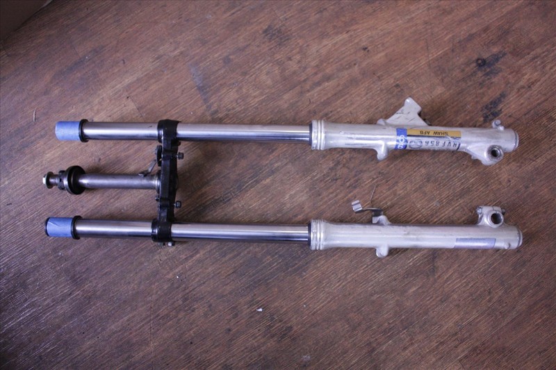 1983 YAMAHA XV 920 VIRAGO FRONT FORKS STRUTS SUSPENSION OEM XV920 83
