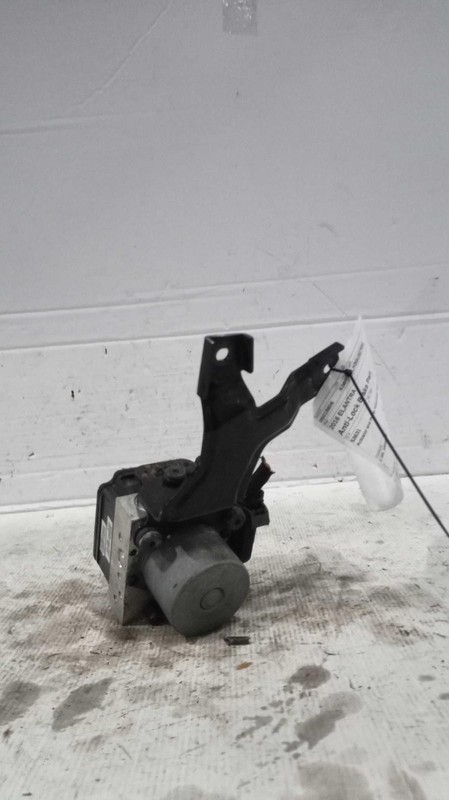 2016 Hyundai Elantra ABS Pump & Motor Assembly OEM 58920A5230 86K Mi