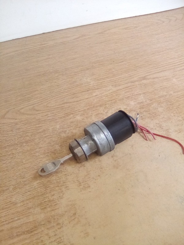 International Prostar 3545580C1 Ignition Switch W/Key