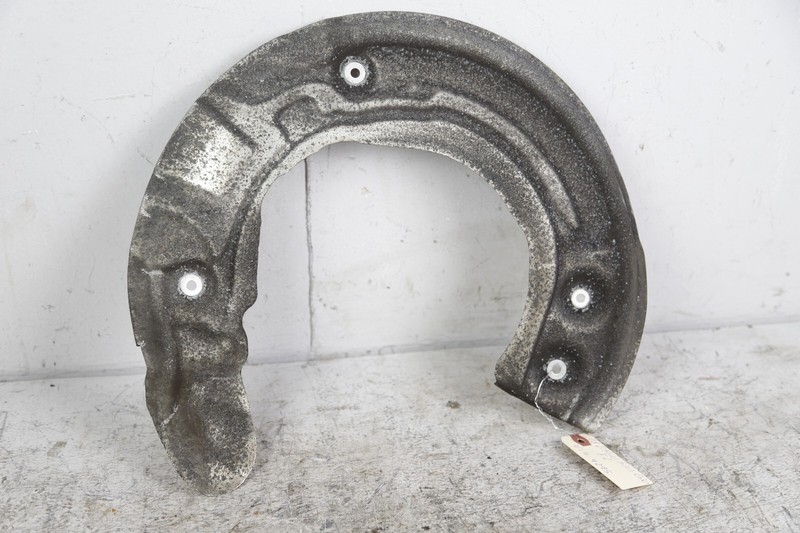 BMW Front Brake Dust Shield Left for 5/6/7/8 Series G11/G14/G30 2016-2022