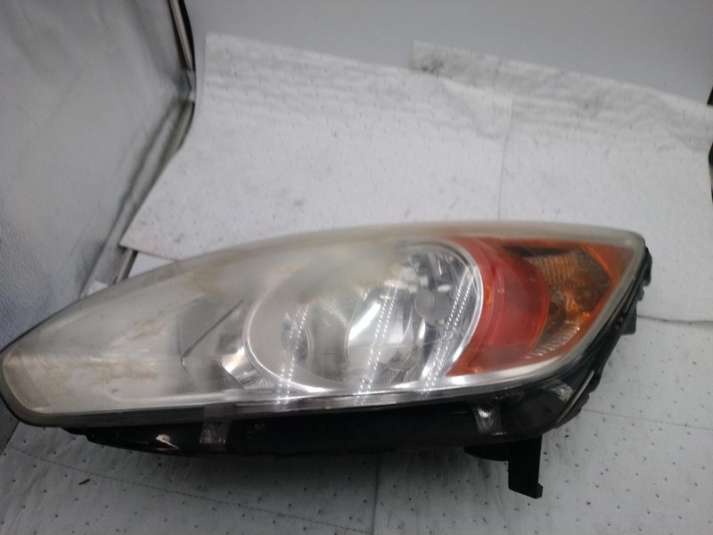 2015 Ford C-MAX Left Headlight Assembly Silver 381971 Used 160K Miles
