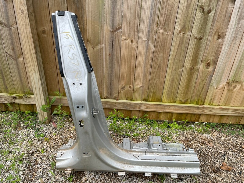 2015 Audi RS7 A7 RH Right Passenger Side Center B Pillar Frame Body Cut OEM