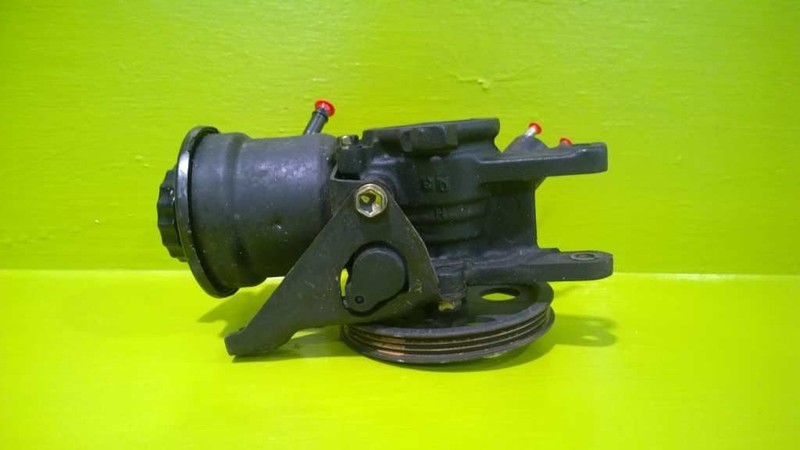 89 90 91 92 GEO PRIZM POWER STEERING PUMP W/RESERVOIR OEM 3010-24