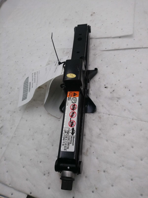 2021 Buick Encore GX Floor Jack Tool Kit Grey 40K Miles OEM Quality