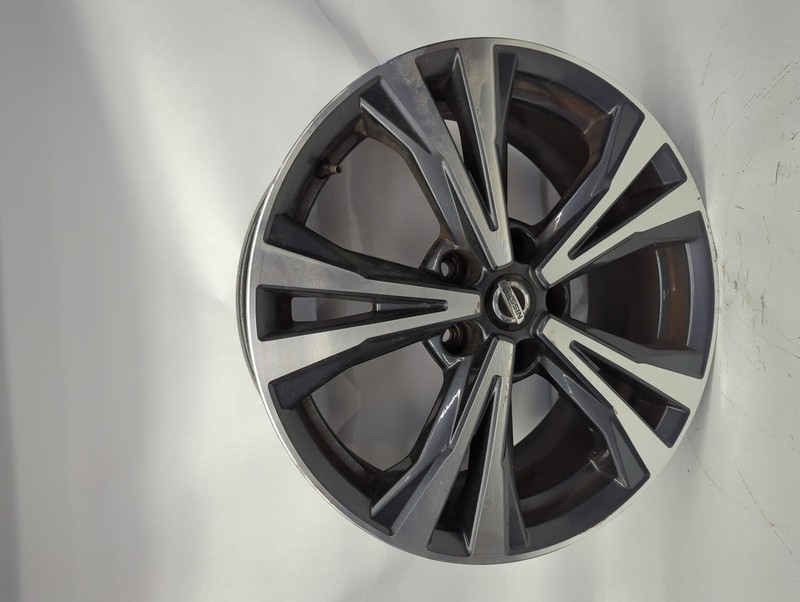 17-'20 NISSAN ROGUE Wheel 18x7 alloy 5 V spoke OEM Grade B