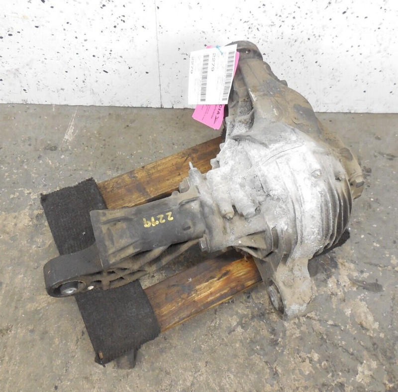 2010-2012 Mercedes-Benz GL350 Front Differential Carrier OEM