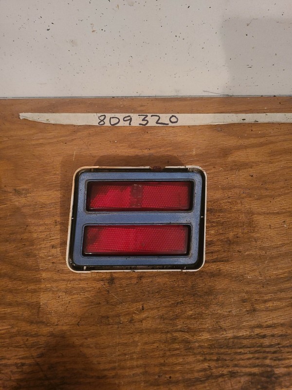 1973 - 1977 Chevrolet Parts CHEVELLE Side Markers Light Trim OEM Vintage RH