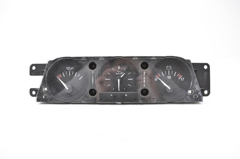 1999 JAGUAR XK8 4.0L CONVERTIBLE OIL PRESSURE VOLT AND CLOCK GAUGES LJB 4310