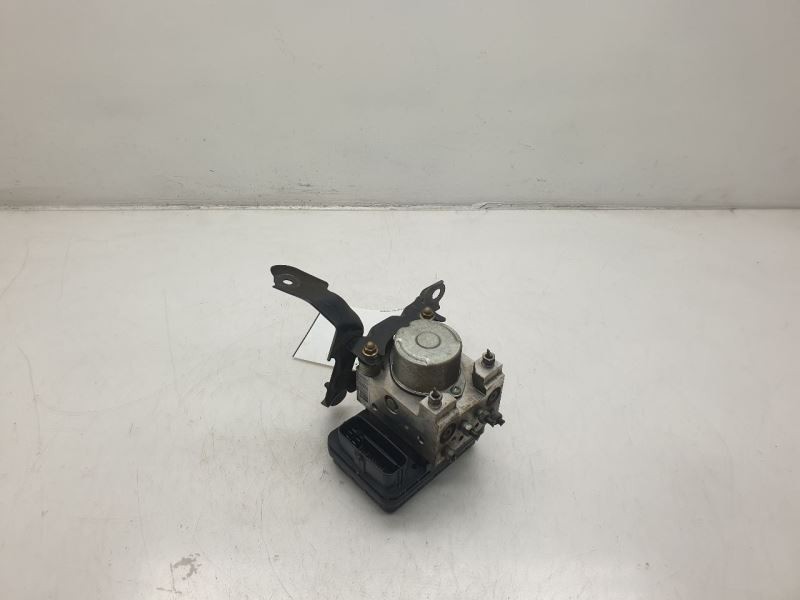 Anti-Lock Brake Part Actuator And Pump Assembly FWD XR Fits 04-08 MATRIX