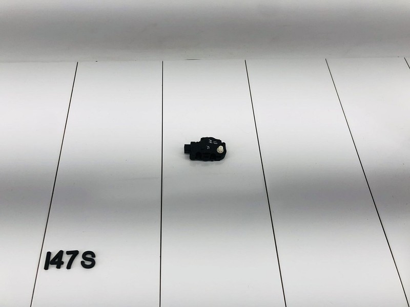 09-16 AUDI A4 QUATTRO DASHBOARD HVAC LEFT SIDE AIR VENT FLAP DOOR ACTUATOR OEM