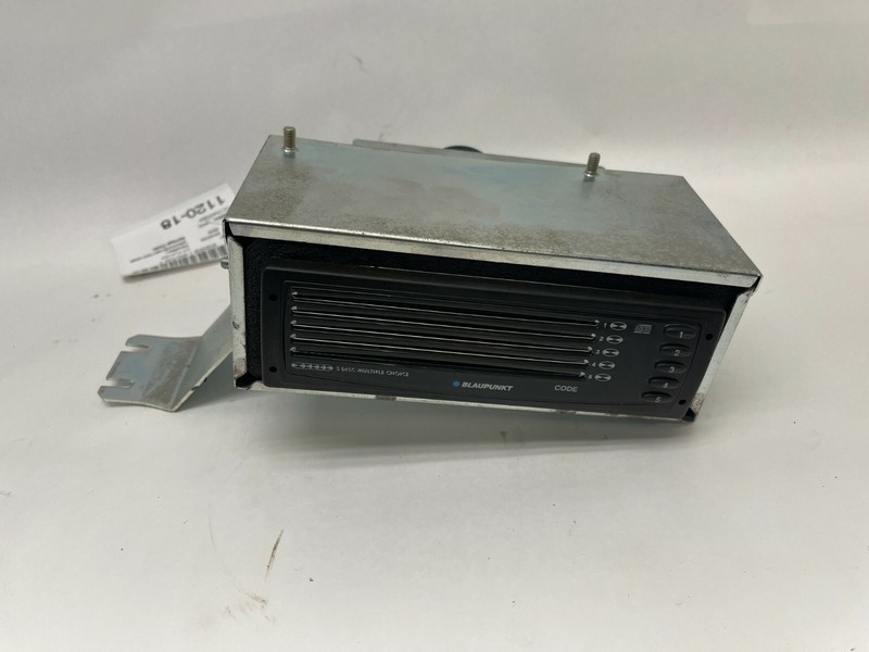 2005-2007 MASERATI COUPE GT FRONT CF DISC CHANGER LOADER PLAYER RECEIVER OEM