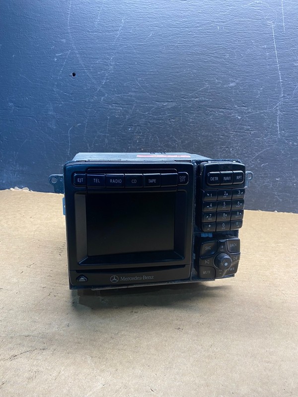 2000 2001 2002 Mercedes S430 S500 Radio Navigation Screen Display AD9879 DG