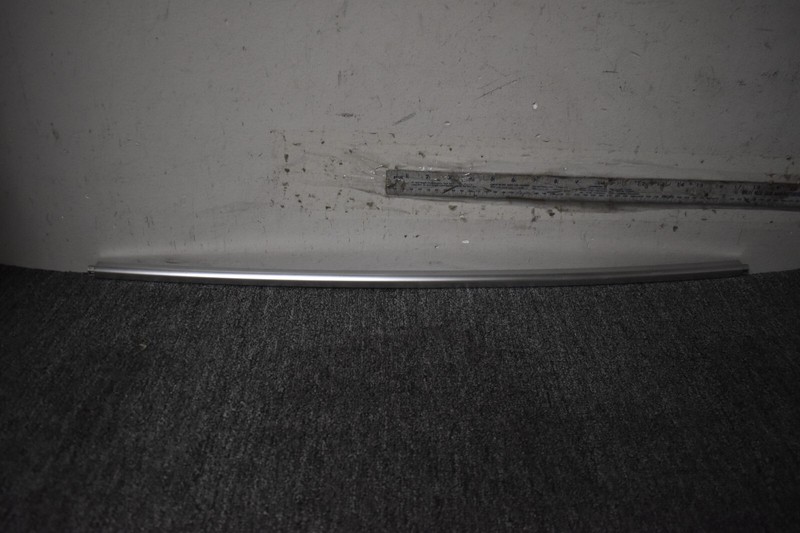 LAND ROVER RANGE ROVER FRONT BUMPER STRIP MOLDING FACTORY OEM