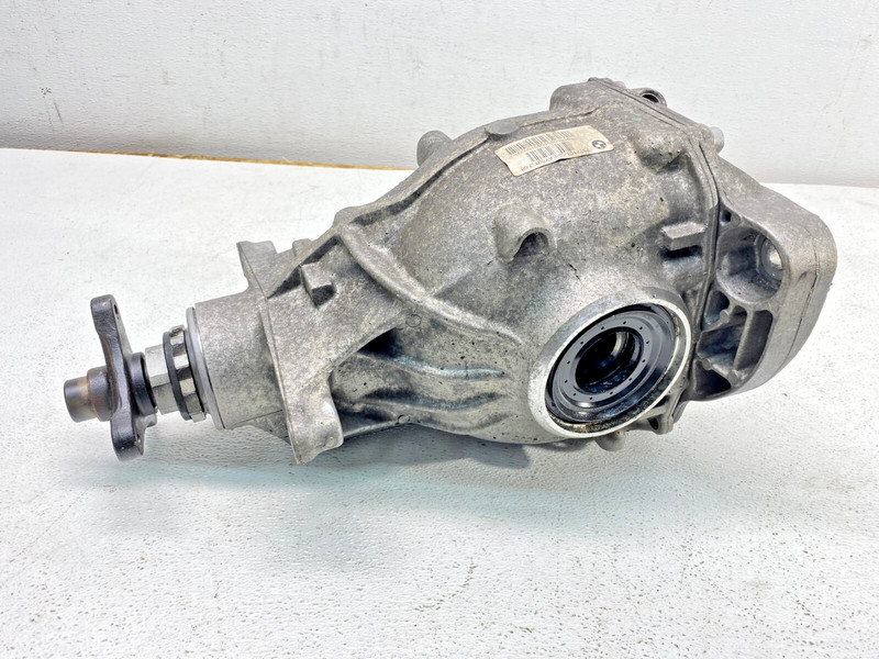 11-13 BMW F06 F10 F12 535 550 650 Rear Differential Axle Carrier Drive 3.08 OEM✅