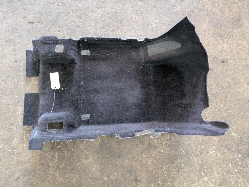 Front Left Floor Covering Carpet 2017 Jeep Cherokee 1UB81DX9AE 2014 2015 - 2019