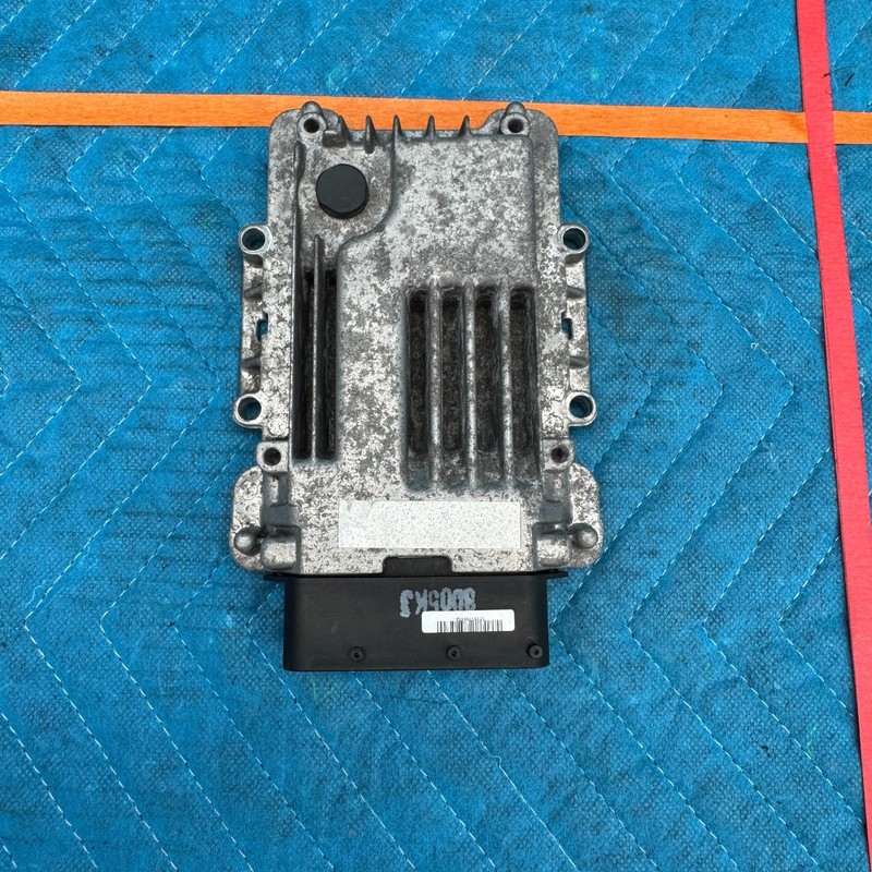 2011–2013 Hyundai Equus Engine 5.0L V8 Control Module ECU Bosch OEM 391753F000