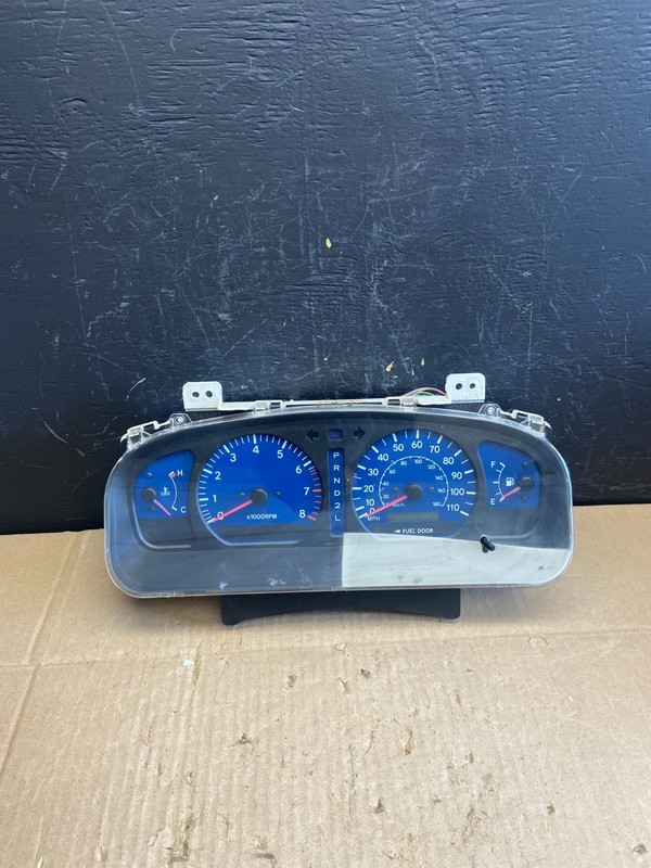 2001 2003 Toyota Sienna Speedometer Cluster Gauge AB9722 DG