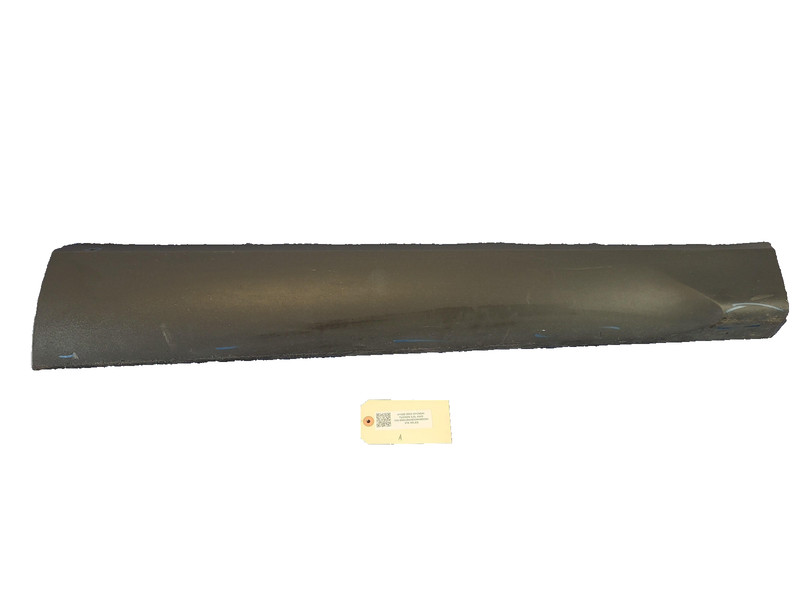 Used Oem Hyundai Right Passenger Front Door Lower Molding for 2022-2024 Tucson