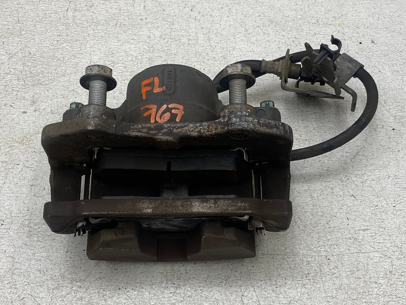 2009-2014 DODGE CHALLEGNGER SXT FRONT LEFT DRIVER SIDE BRAKE CALIPER OEM LOT767