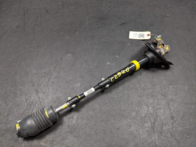 Steering Column Lower Shaft 2022 Cadillac CT4 85110708 2020 2021
