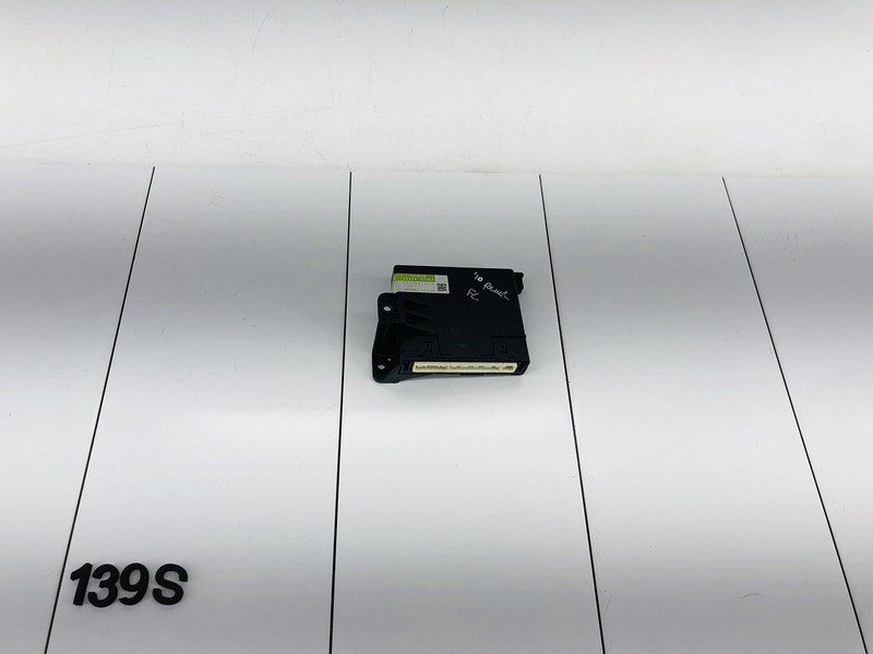 10-11 TOYOTA PRIUS SOUND AUDIO AMPLIFIER CONTROL COMPUTER MODULE OEM