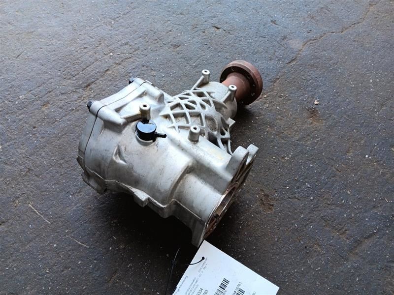 15-19 Land Rover Discovery Sport Transfer Case Differential LR051075