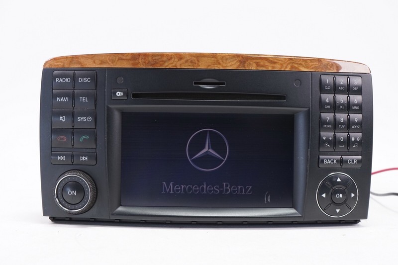 MERCEDES R350 Navigation Screen Radio Receiver Display CD TESTED OEM 2010 - 2012