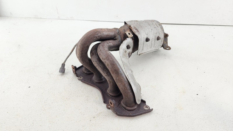 2012-2016 Toyota Camry Exhaust Manifold 2.5L 4 Cylinder OEM