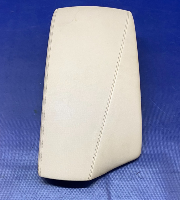 2019-2021 INFINITI QX50 CENTER CONSOLE ARM REST ARMREST LID COVER BEIGE # 76529