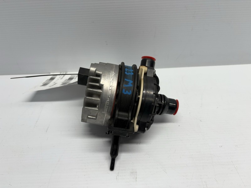 21-25 OEM BMW G80 G82 G83 M3 M4 Auxiliary Electric Water Pump S58 Engine 21k