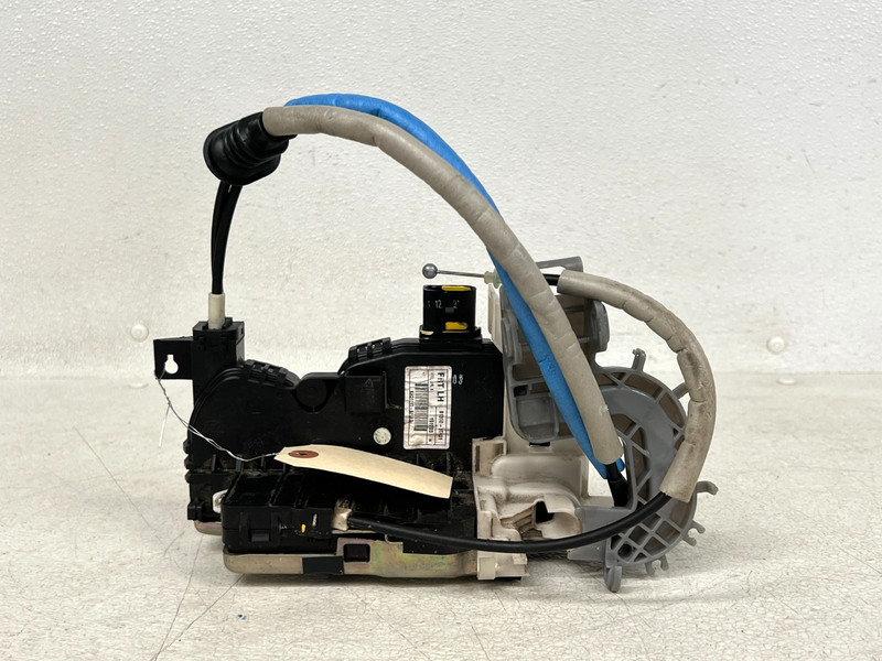 ⭐2015-2017 KIA K900 FRONT LEFT DRIVER DOOR LOCK LATCH ACTUATOR ASSY OEM LOT2727