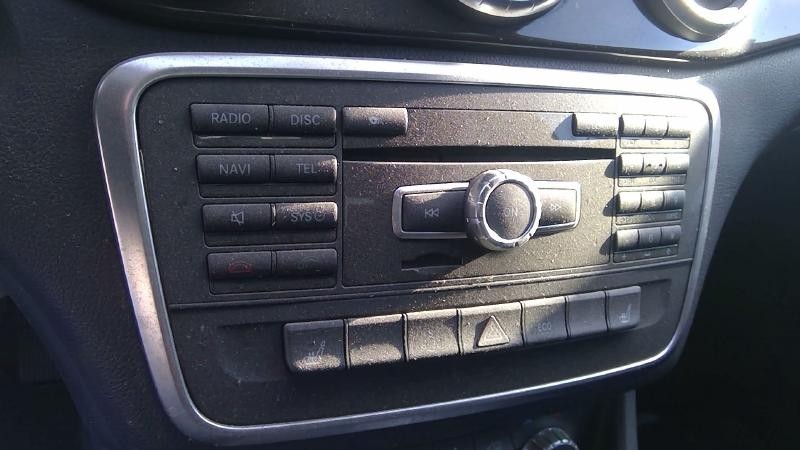 Audio & Visual Equip.(radio) MERCEDES CLA250 14
