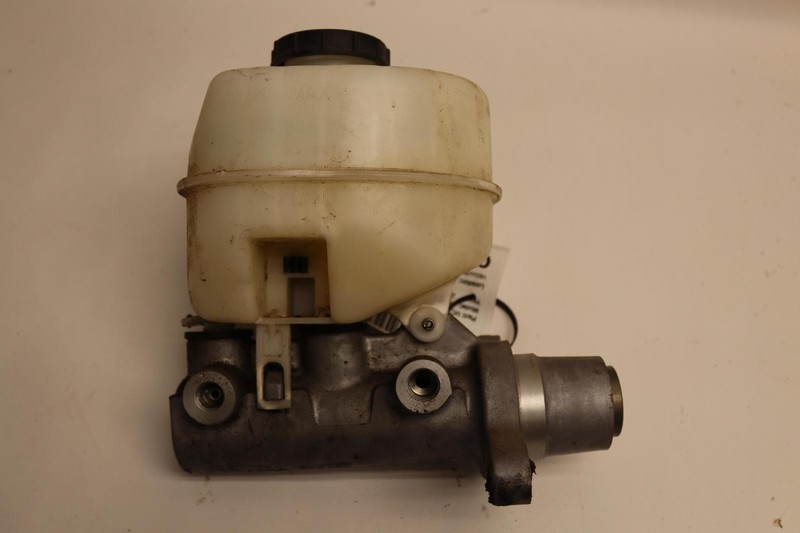 2013-2016 FORD F250 SD 6.7L 4X4 POWER BRAKE MASTER CYLINDER W/ TANK OEM
