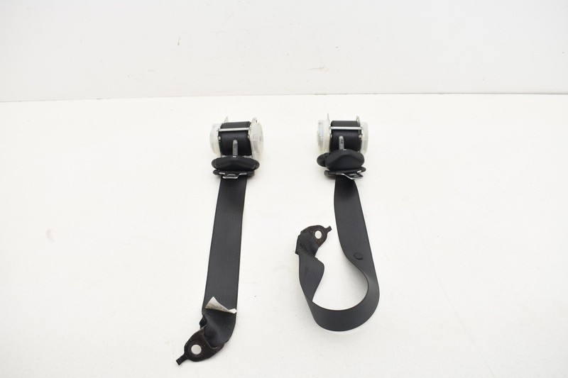 2011 Mustang GT Convertible Rear Seat Belt Retractors Set Pair OEM KW56