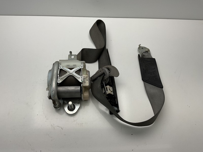 2017 Honda Civic Front Passenger Right Seat Belt Safety Retractor 2461630