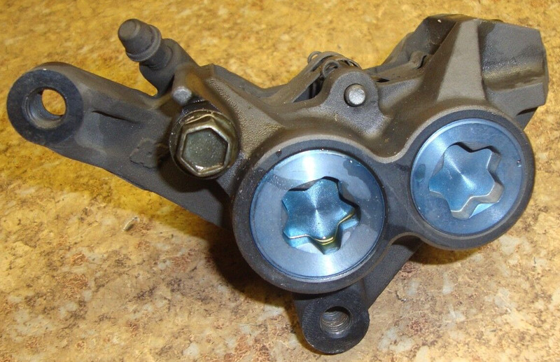2001 Yamaha FZS1 FZ1 FZ 1 FZS1000 1000 Fazer Left Front Disk Brake Caliper 01