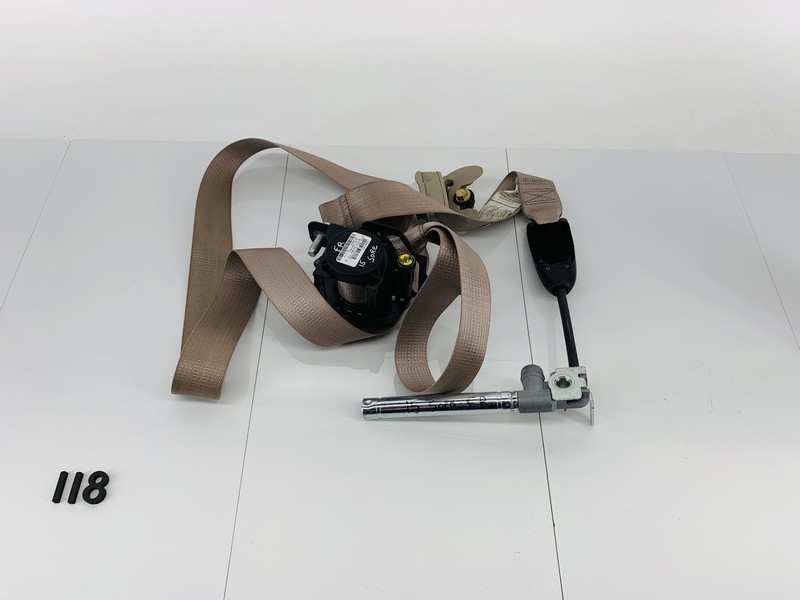 2015 KIA SORENTO XM FRONT RIGHT PASSENGER SIDE SEAT BELT TENSIONER BEIGE OEM
