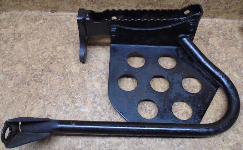1996 Yamaha YFH250 250 Timberwolf Right Front Foot Peg Rest Guars Step 96 1997