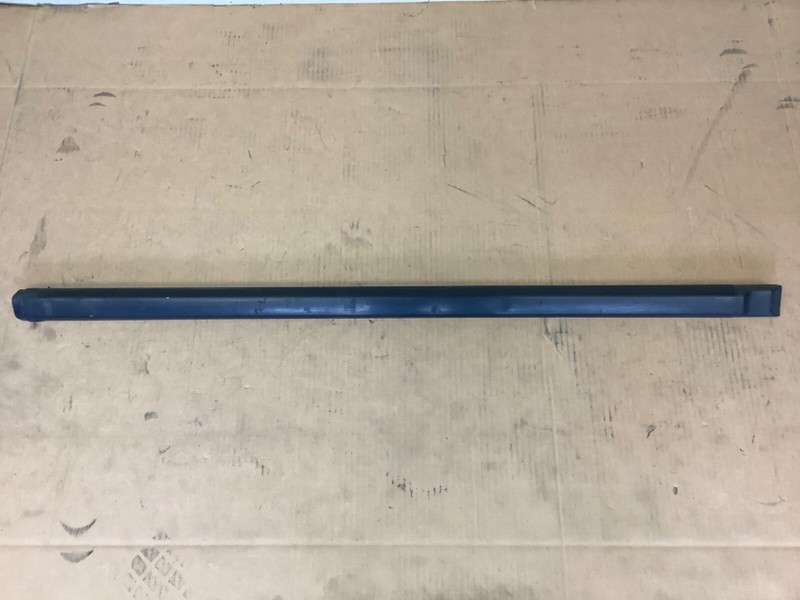 90-93 Integra 4Dr Right Front Side Protector Door Panel Molding Garnish Trim OEM