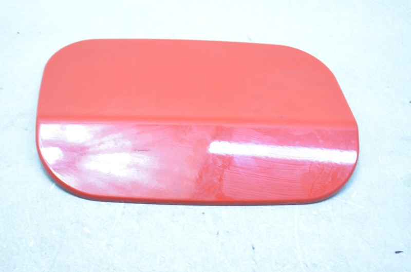 16-19 CHEVROLET CRUZE FUEL FILLER LID COVER DOOR RED OEM