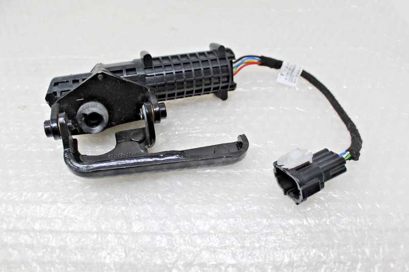 AS-IS Genuine 2021-2026 TESLA MODEL X FRONT Left DOOR OPENER 1501095-00-C OEM