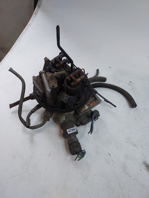 1991-1995 Chevrolet 1500 2500 GMC Truck Throttle Body 17093030 5.7L TBI Chevy